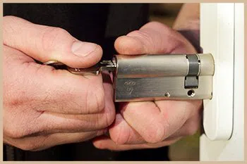 Elite Locksmith Services Vancouver, WA 360-526-4623 Elite Locksmith Services Vancouver, WA 360-526-4623 - 1-locksmiths